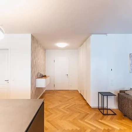 Tip! Design Trifft Lage 120 Qm Premium Apartment