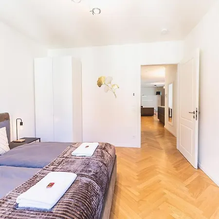 Tip! Design Trifft Lage 120 Qm Premium Apartment Dresden